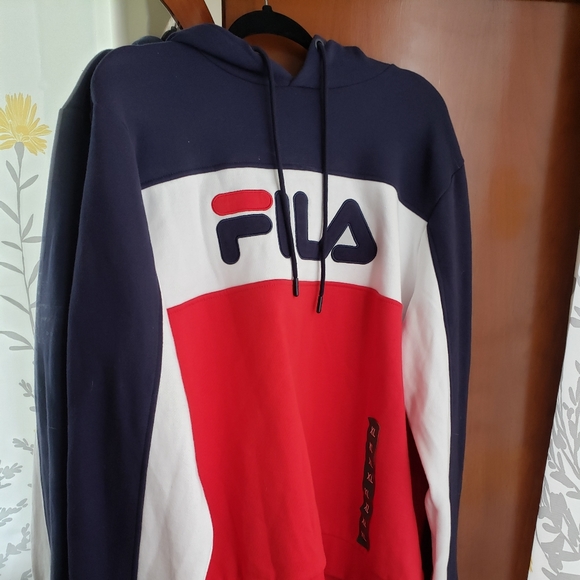 fila pullover hoodie